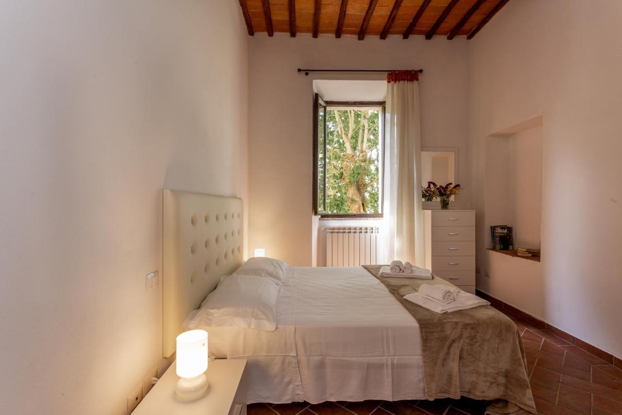 Il Borgo Di Terrensano Aparthotel Siena Exterior photo